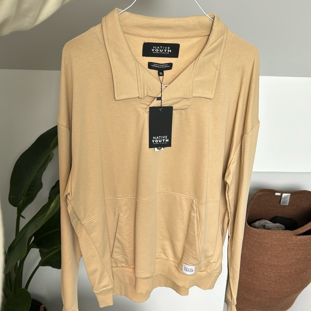 MENS native youth XL sweatshirt material shirt